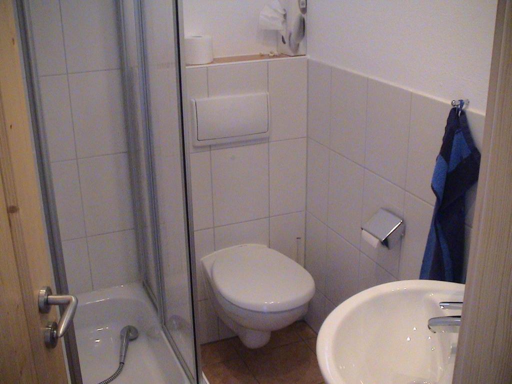 Zum Horizont Hotel Deggendorf Bagian luar foto